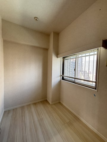 ネストピア博多駅ステージの洋室|明るい洋室です