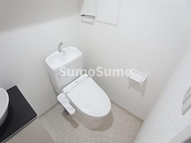 u-ro湊川公園前のトイレ|落ち着いたトイレです