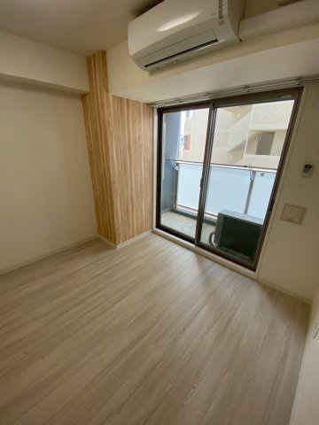 u-ro湊川公園前の寝室