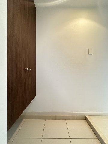 ベルメゾン昭代エストの玄関