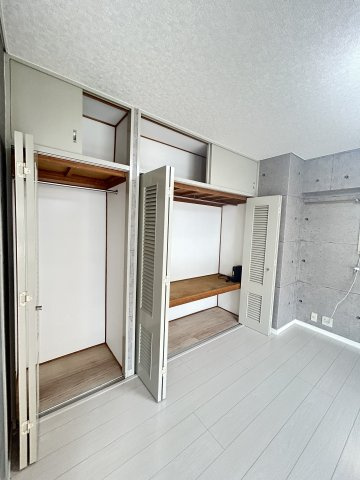 スリールKOBE元町のバルコニー