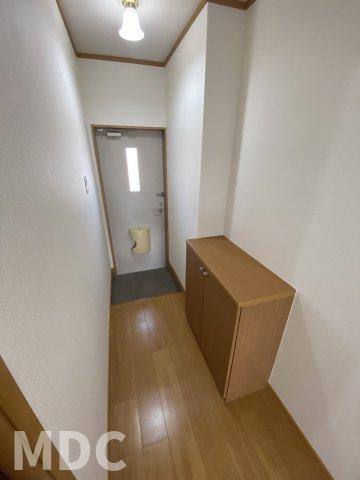 徳島市南矢三町２丁目のアパートの玄関