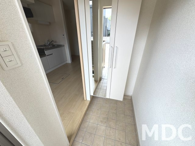 徳島市南庄町４丁目のアパートの玄関