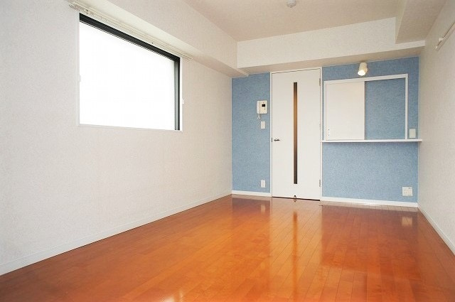 新品家具付きマンション中洲中島町9(KaGood福岡)の居間・リビング