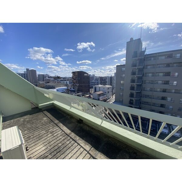 長谷川ビル矢田南のバルコニー