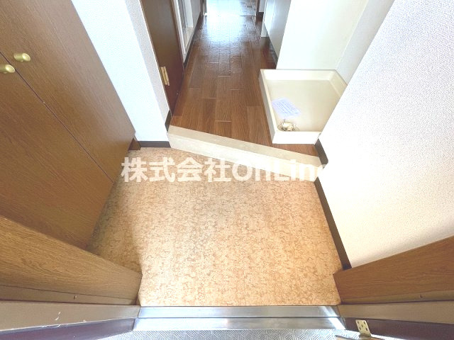 グランドゥルイの玄関