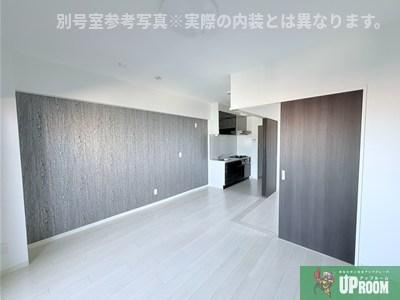 古出来エンブルコートの居間・リビング