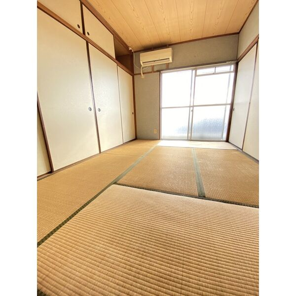 名北ビルの内装
