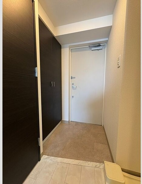 エステムコート名古屋ステーションクロスの玄関