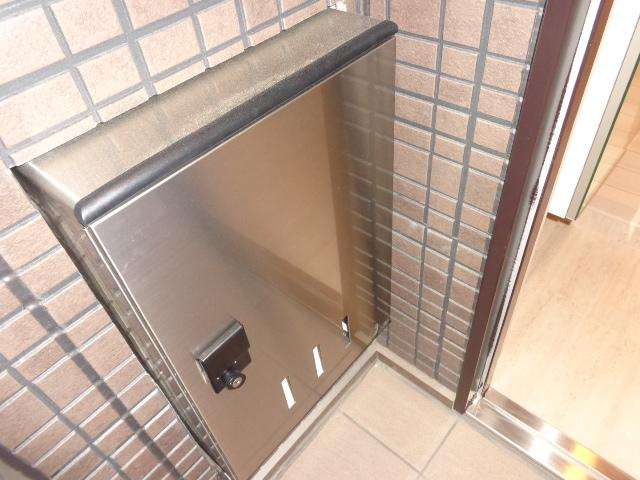 バン・テールのその他|専用宅配ボックス