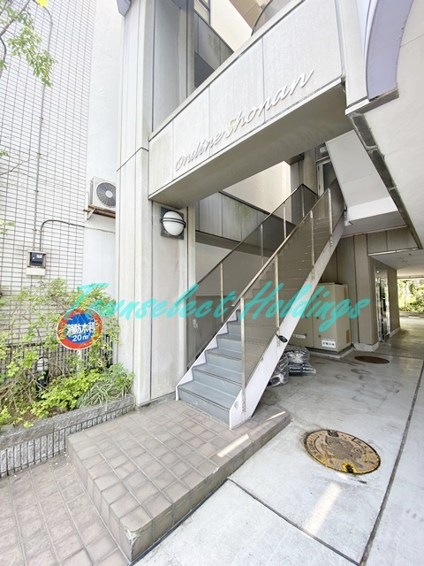 藤沢市南藤沢の賃貸マンションのエントランス|毎日通るエントランス♪