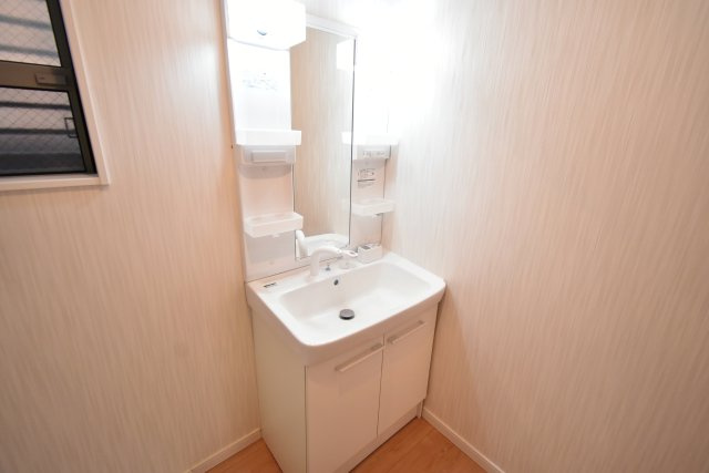笠屋町戸建の洗面所