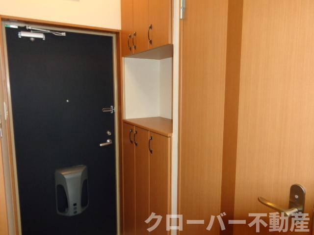 アルテピアッツァの玄関|下駄箱