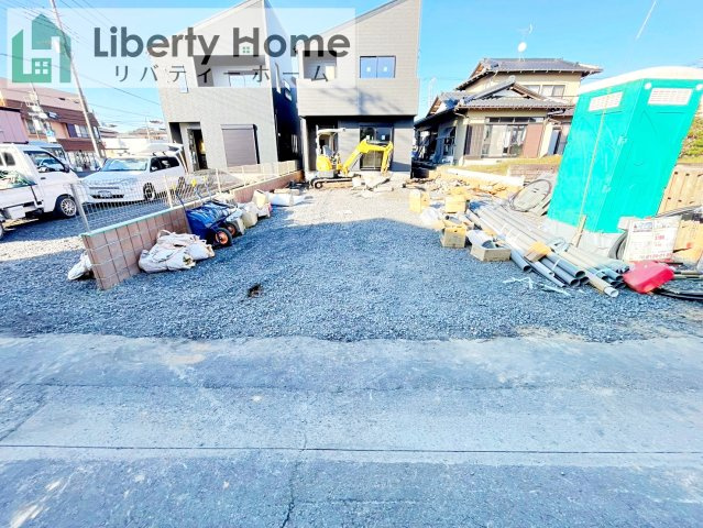 水戸市元吉田町11期　新築戸建　2号棟の駐車場