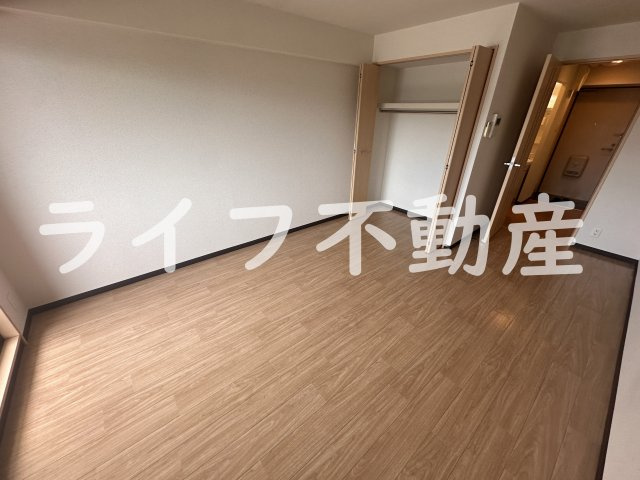M’プラザ高井田の居間・リビング