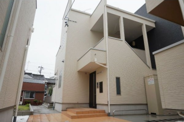 GRANDTIC名古屋山王の外観