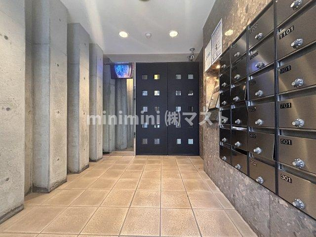 アルディア新町のエントランス
