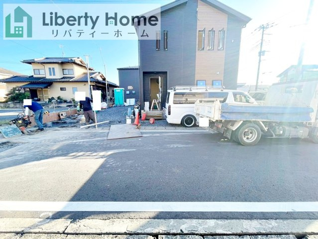 水戸市元吉田町11期　新築戸建　3号棟の駐車場