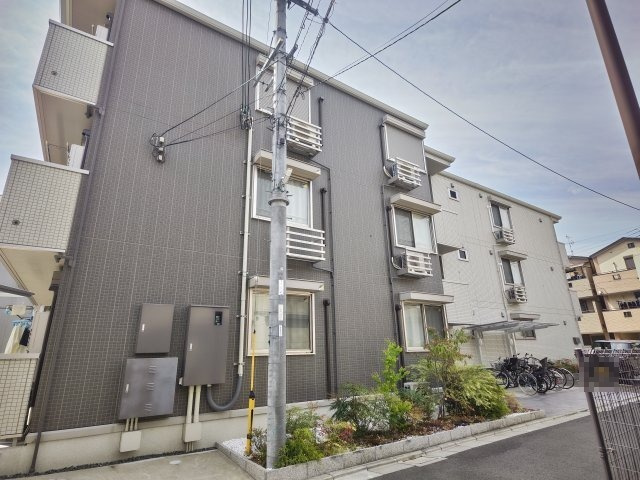プリズムの外観|おしゃれな外観です