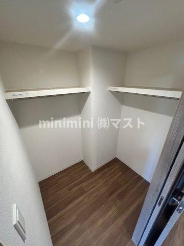 JJ　RESIDENCE　NISHIKUJOの収納