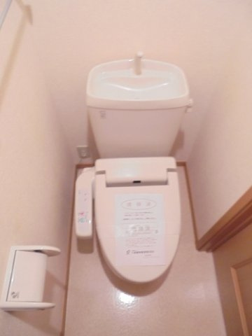 フィオレット立戸のトイレ|落ち着いたトイレです