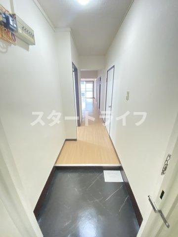 大阪市東淀川区東中島２丁目の賃貸マンションの玄関