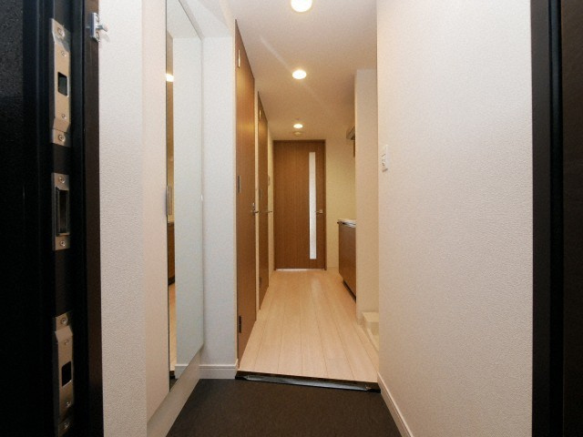 プレサンスOSAKA DOMECITYスクエアの玄関