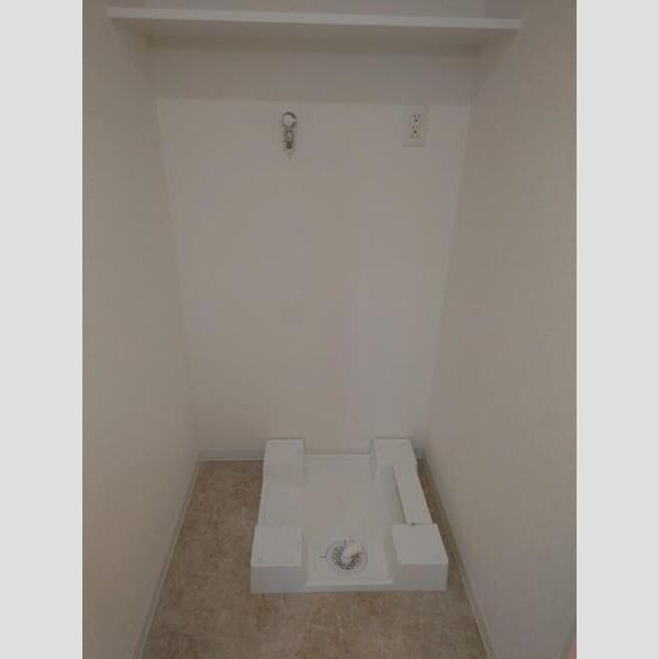 ディセントラフルーリの設備|※同管理会社物件の参考写真となります　室内洗濯機置場