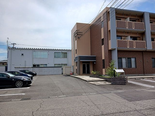 東和第一ビルの駐車場
