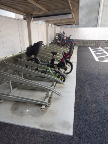メインステージ滝野川グレイスの駐輪場