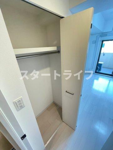 大阪市淀川区西三国４丁目の賃貸マンションの収納