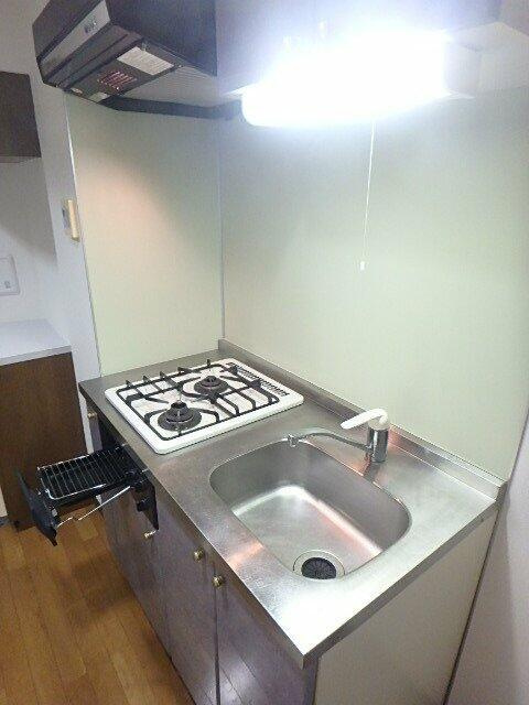 目黒区青葉台３丁目の賃貸マンションのキッチン|2口ガスコンロ・グリル付/シス…