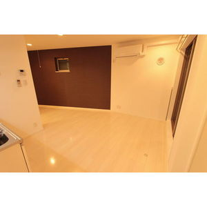 MaisonFar黒川の居間・リビング