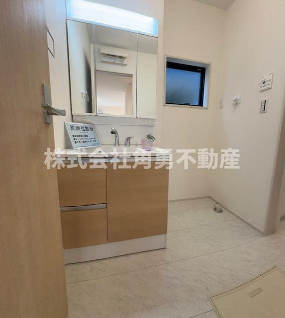 伊勢原市沼目5丁目　新築一戸建て　1号棟の内観：施工例|《施工例》洗面化粧台