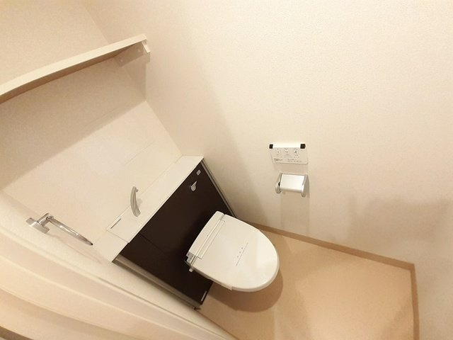 【トイレ】 | セレーノ銘苅 | 落ち着いた色調のトイレです