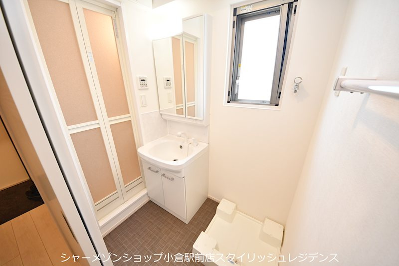 ギャラン竪町Neoの洗面所