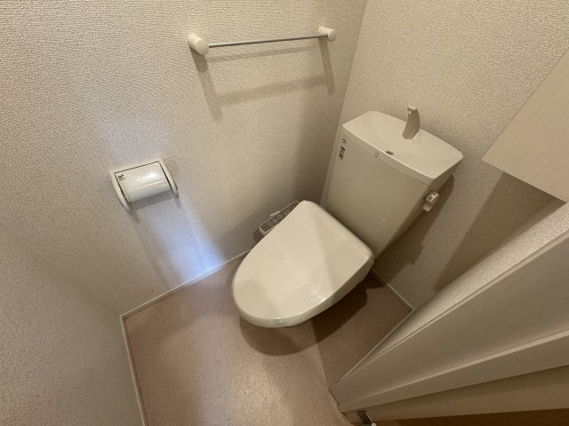徳島市国府町南岩延のアパートのトイレ