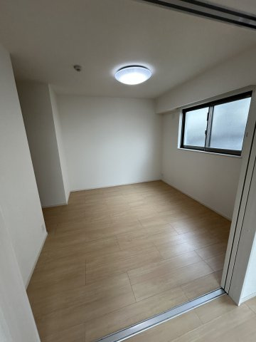 レジス城の堀の寝室|ゆとりの広さです