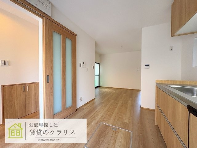 桂川下津林リノベーション貸家の居間・リビング