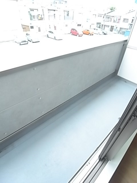 プレジール東難波のバルコニー