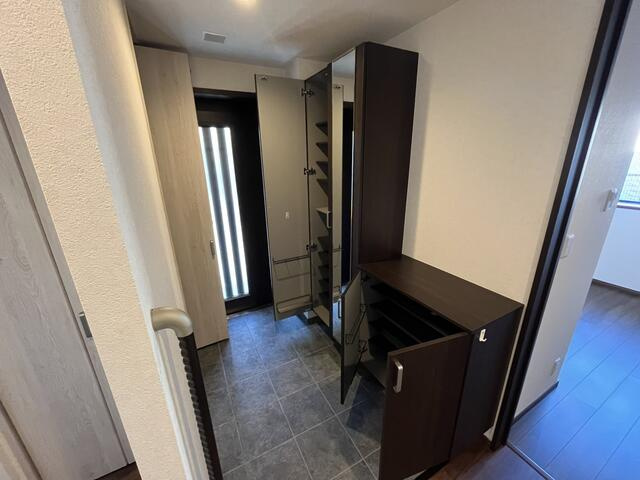 練馬区南大泉１丁目の住宅付店舗戸建の玄関