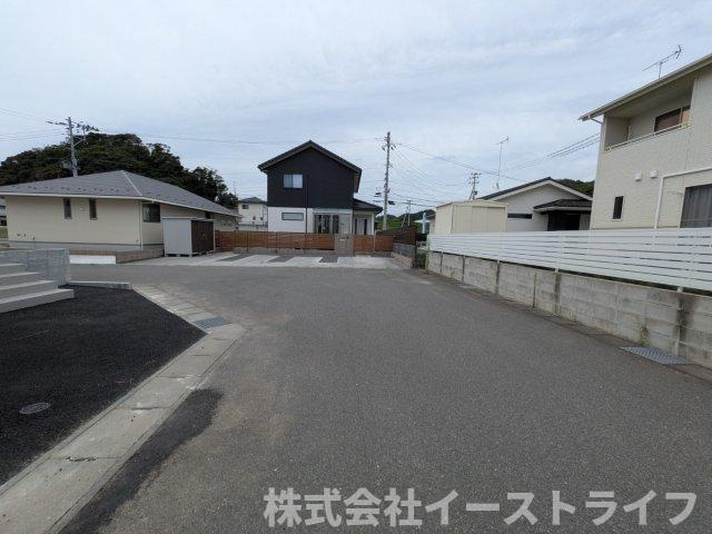 【新築戸建】　いわき市平豊間第9　全2棟の前面道路含む現地写真|北側幅員6ｍ公道