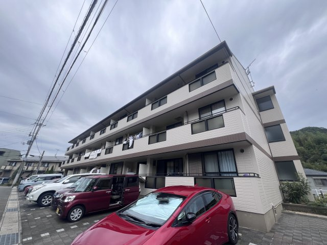 神戸市北区谷上東町のアパートの外観