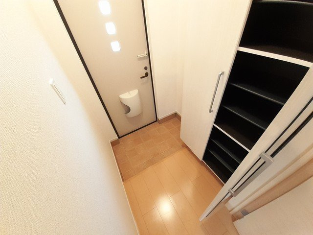 ネオジョウワＨ　Ⅰの玄関