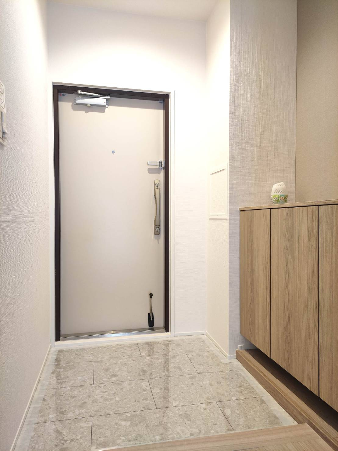 シャルム長田の玄関|シンプルで使いやすい玄関です