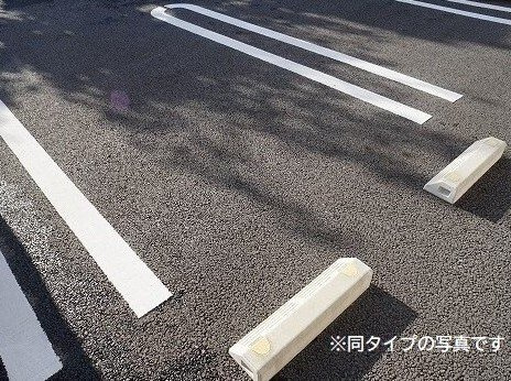 フローラルの駐車場