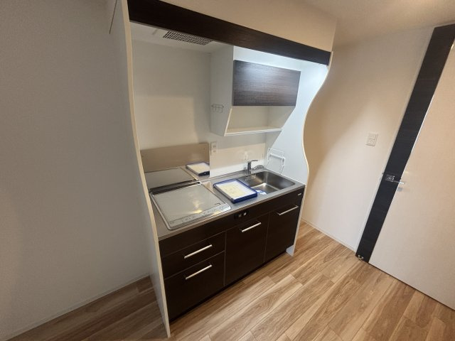 セレニテ神戸元町クレアのキッチン