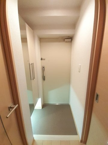 横網　リバーイーストの玄関|ゆったりとした玄関です