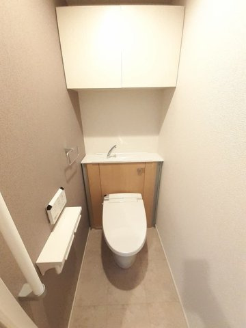 ブレイ　ダ　ブリクのトイレ|コンパクトで使いやすいトイレです