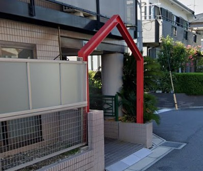 Dエスト東野の玄関